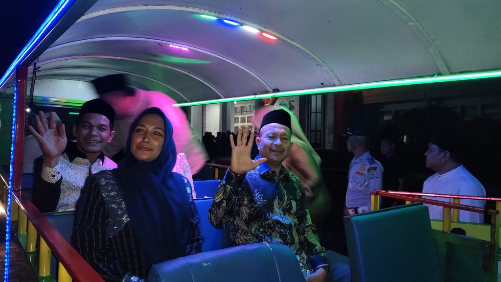 bupati-wakil bupati aceh jaya pawai keliling