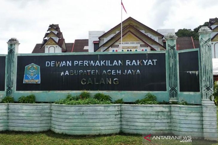 gedung dprk aceh jaya